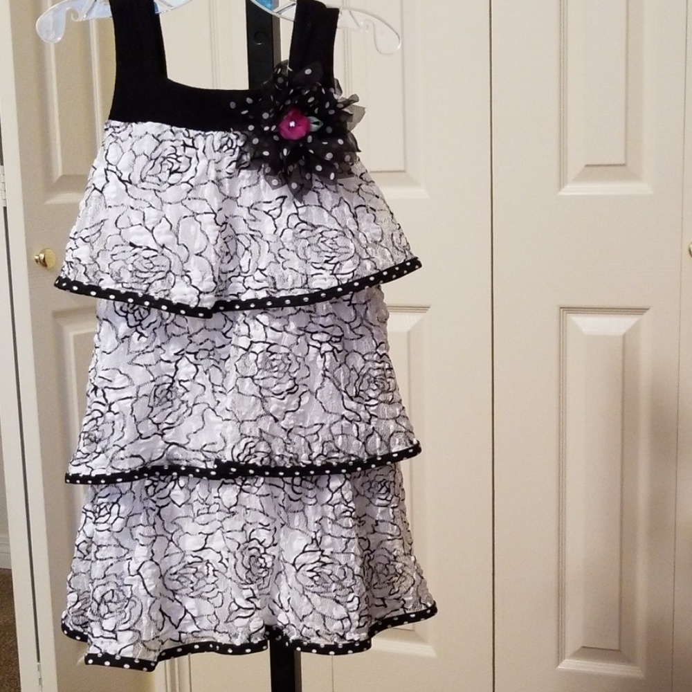 Girls dress